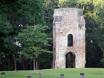 Church Ruins in Old Dorchester State Park by Lazyksaw - Own work.