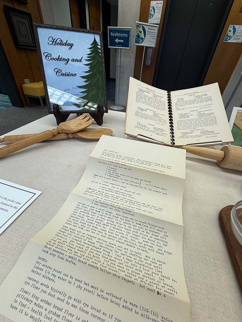 Recipes and cookbooks on the South Carolina State Library display case.