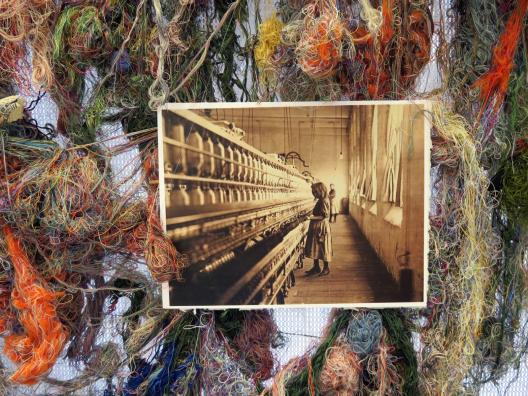 threads exhibit